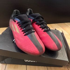 Mens Adidas Cleats - Size 9